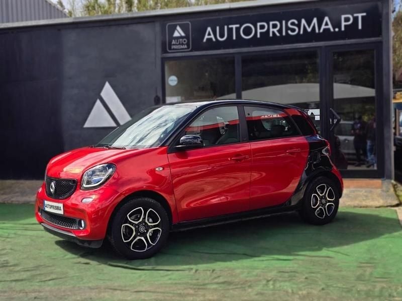 Usado Smart ForFour Prime 90 HP (66 kW) 2016 Vermelho Citadino