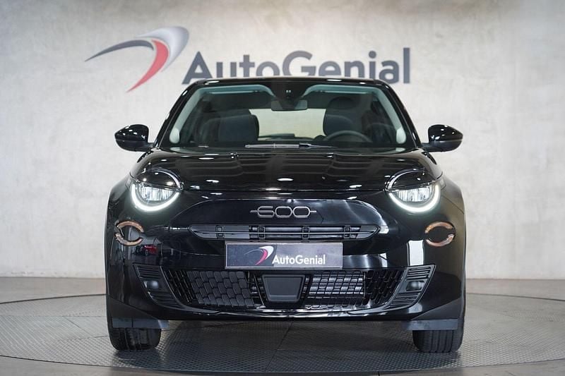Novo Fiat 600 Red 114 kW (156 HP) 2025 Preto SUV