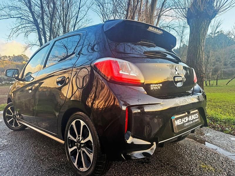 Usado Mitsubishi Space Star Edition 71 HP (52 kW) 2021 Preto