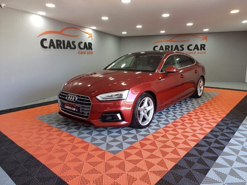 Vermelho Usado 2019 Audi A5 Advanced Coupé | € 33.990 (Preço justo) - Imagem 1/4