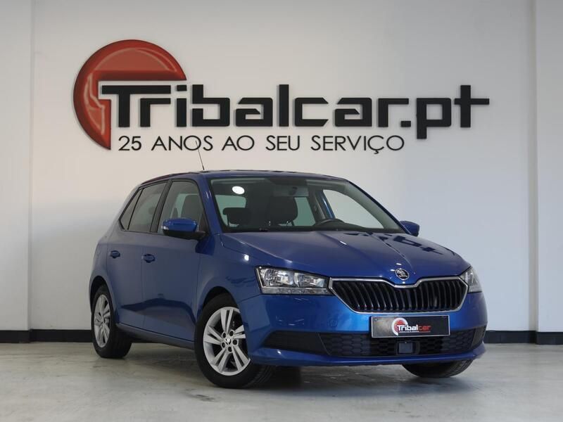 Azul Usado 2021 Skoda Fabia Ambition | € 11.500 (Preço justo) - Imagem 1/4