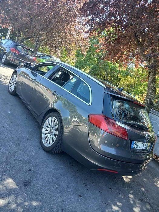 Usado 2011 Opel Insignia Sedan | € 6.000 (Bom preço) - Imagem 1/4