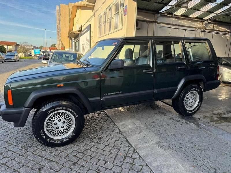 Verde Usado 1998 Jeep Cherokee SUV | € 6.950 - Imagem 1/4