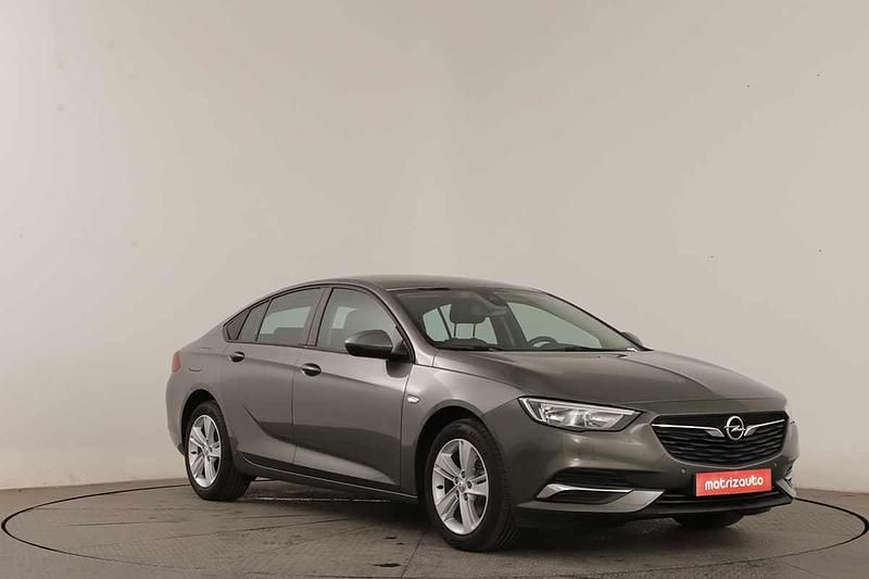 Cinzento Usado 2019 Opel Insignia Citadino | € 22.999 - Imagem 1/4