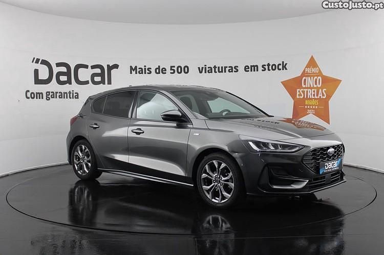 Usado Ford Focus ST-Line 125 HP (91 kW) 2022 Cinza Citadino