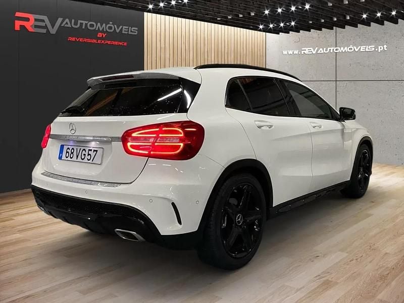 Usado Mercedes GLA180 AMG line 109 HP (80 kW) 2015 Branco SUV