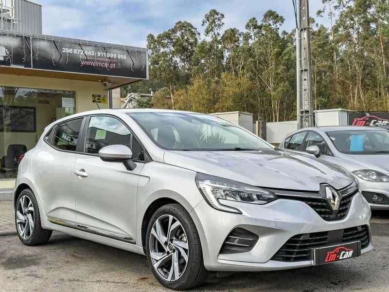 Cinzento Usado 2019 Renault Clio IV Intens | € 14.990 (Preço justo) - Imagem 1/4