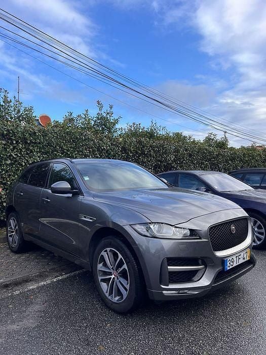 Usado 2017 Jaguar F-Pace R SUV | € 21.400 - Imagem 1/4