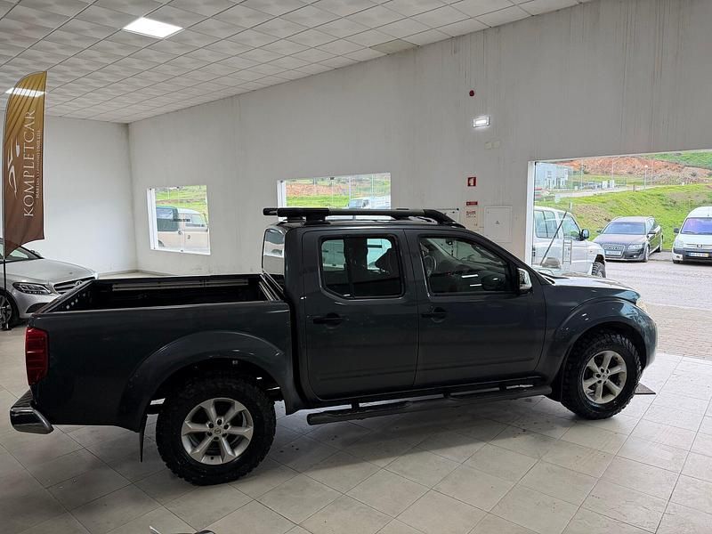 Usado Nissan Navara 190 HP (139 kW) 2013 Cinza Pickup