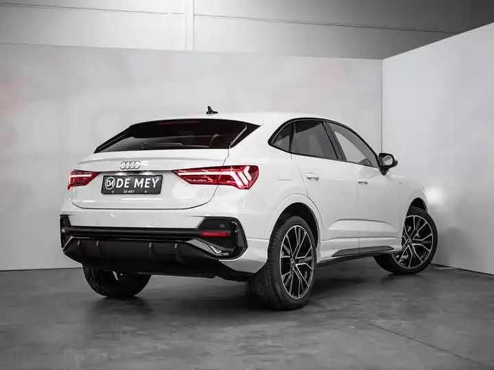 Usado Audi Q3 Premium 245 HP (180 kW) 2022 Branco SUV