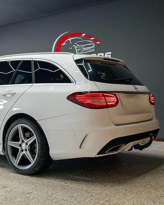 Usado Mercedes C180 AMG 110 HP (80 kW) 2015 Sedan