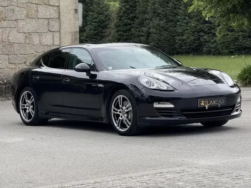 Preto Usado 2011 Porsche Panamera S E-Hybrid Sedan | € 35.500 (Preço justo) - Imagem 1/4
