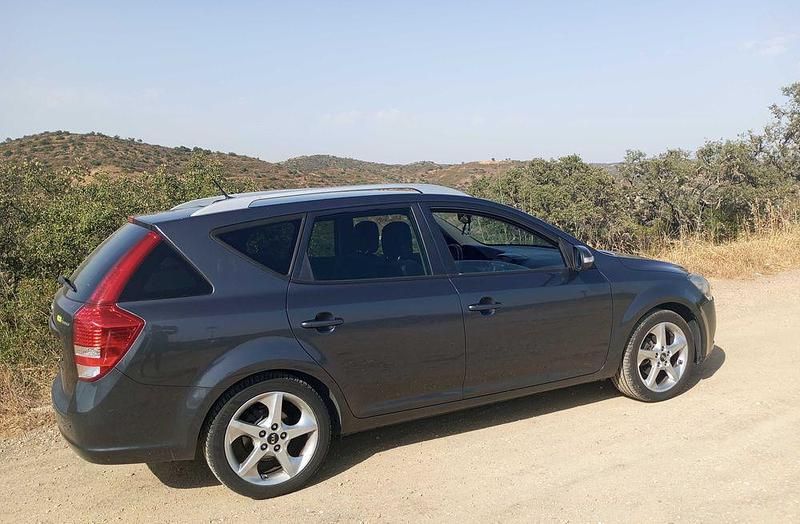 Usado 2012 Kia Ceed Carrinha | € 6.250 (Preço elevado) - Imagem 1/4