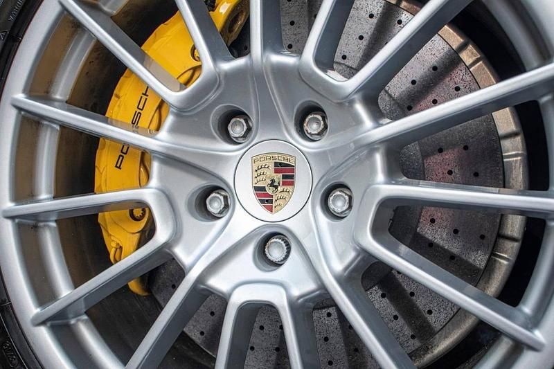 Usado Porsche Cayenne 550 HP (404 kW) 2009 Cinzento SUV