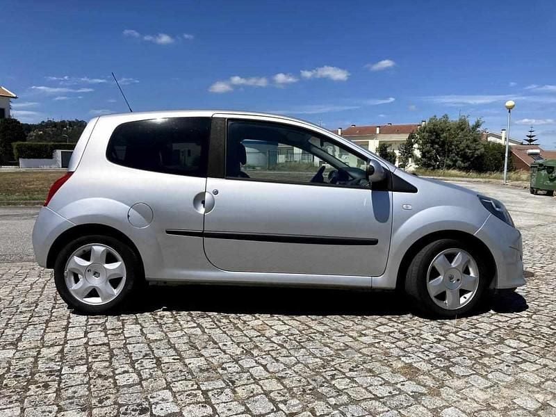 Usado Renault Twingo 76 HP (55 kW) 2008 Cinzento Citadino