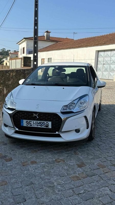 Branco Usado 2017 DS Automobiles DS3 Citadino | € 10.500 (Super Preço) - Imagem 1/4