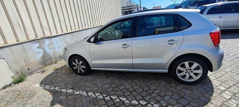 Usado 2013 VW Polo Sedan | € 5.800 - Imagem 1/4