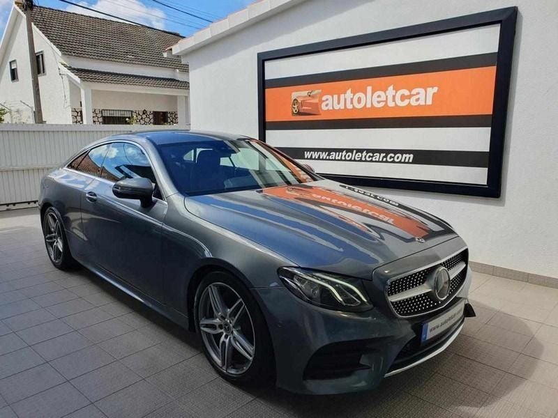 Usado Mercedes E220 AMG line 194 HP (142 kW) 2018 Cinzento Coupé