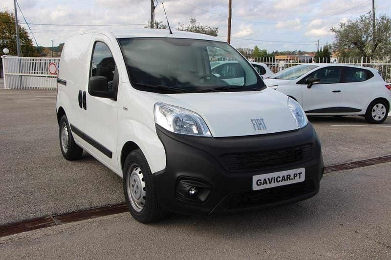 Branco Usado 2024 Fiat Fiorino Van | € 12.850 (Super Preço) - Imagem 1/4