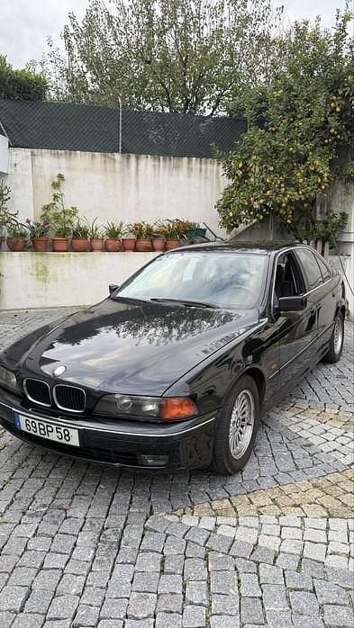 Usado 1996 BMW 525 Sedan | € 3.200 - Imagem 1/4