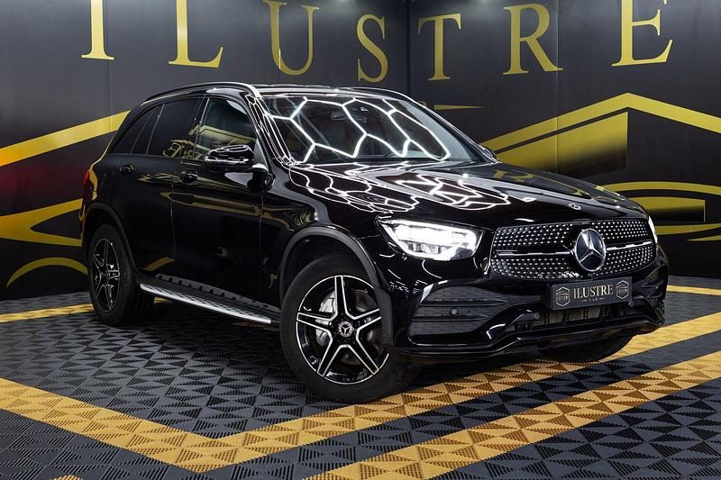 Preto Usado 2022 Mercedes GLC300 SUV | € 45.900 (Preço justo) - Imagem 1/4