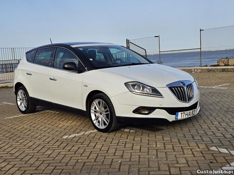 Branco Usado 2008 Lancia Delta | € 5.900 - Imagem 1/1