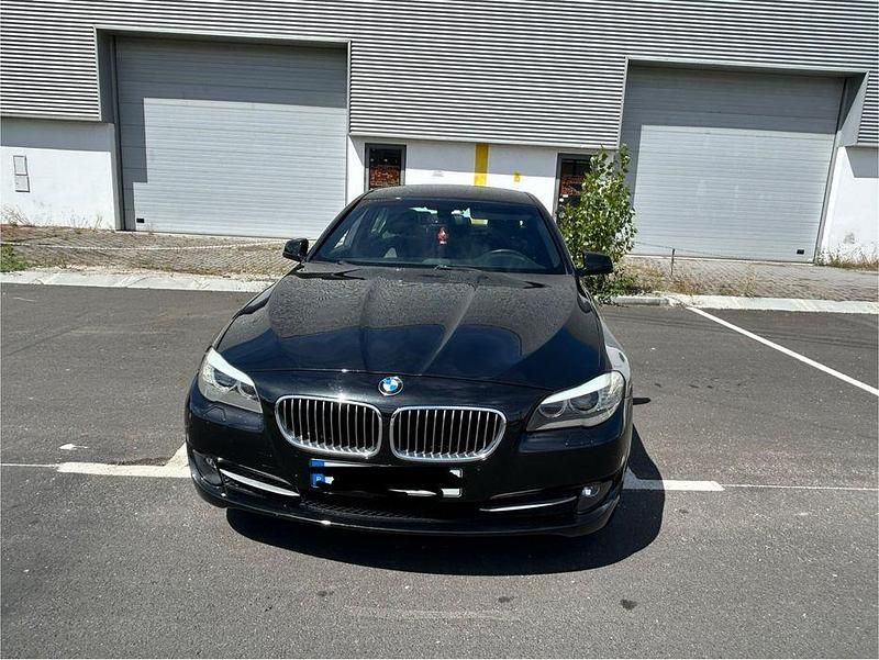 Usado 2013 BMW 520 Luxury Line Sedan | € 12.500 (Super Preço) - Imagem 1/4
