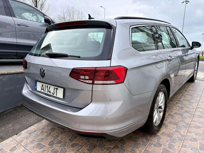 Usado VW Passat 150 HP (110 kW) 2021 Cinzento Carrinha