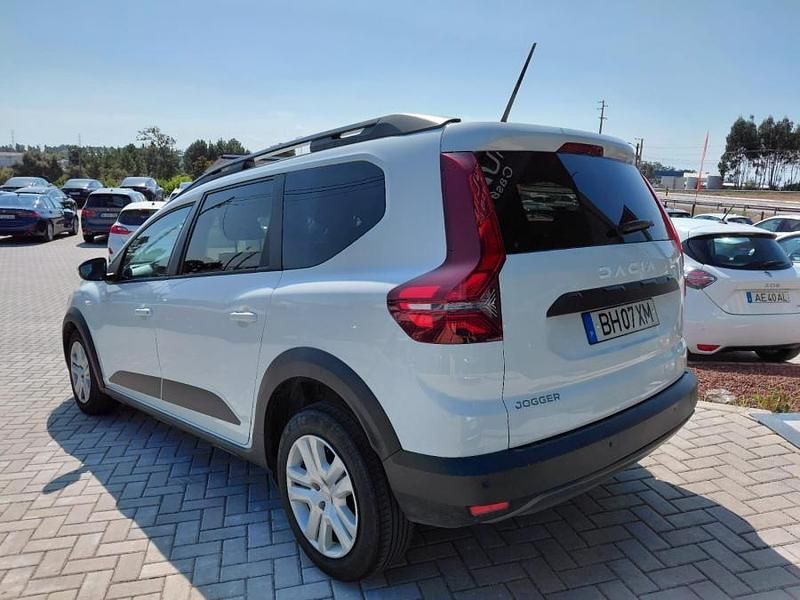 Branco Usado 2024 Dacia Jogger Essentiel Carrinha | € 19.500 (Preço justo) - Imagem 1/4