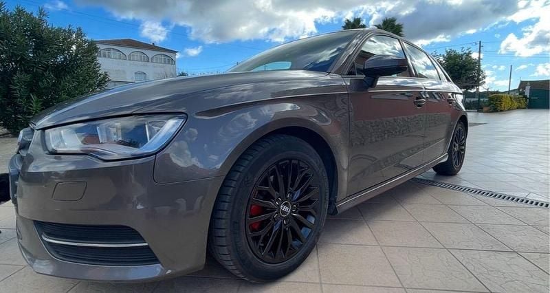 Usado 2016 Audi A3 Attraction Sedan | € 13.999 (Preço justo) - Imagem 1/4