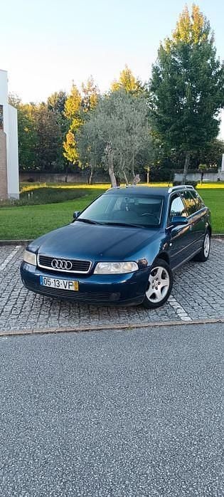 Usado 2000 Audi A4 Carrinha | € 2.250 (Preço justo) - Imagem 1/4