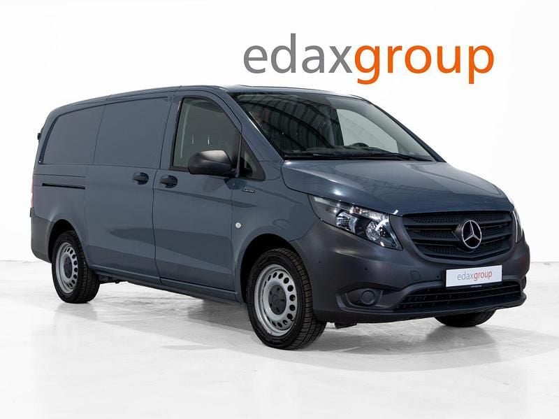 Cinzento Usado 2020 Mercedes e-Vito Monovolume | € 18.990 - Imagem 1/4