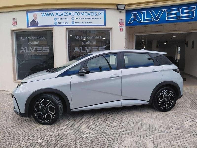 Usado BYD Dolphin 150 kW (204 HP) 2024 Branco Citadino