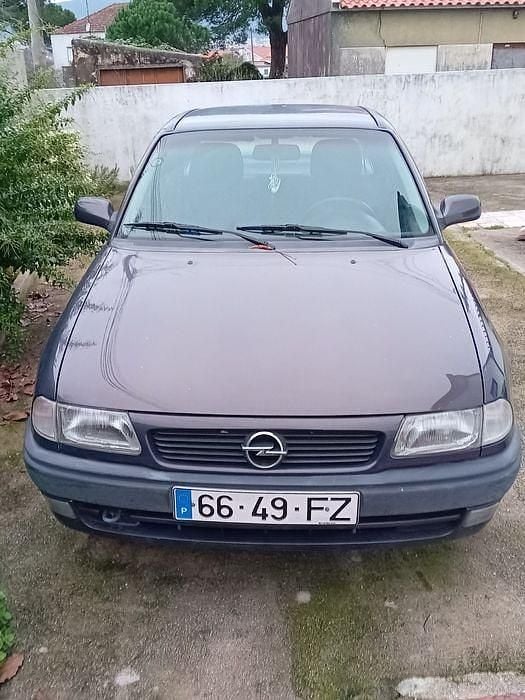 Usado Opel Astra 1995 Sedan