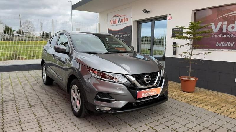 Cinza Usado 2020 Nissan Qashqai SUV | € 22.590 (Preço justo) - Imagem 1/4