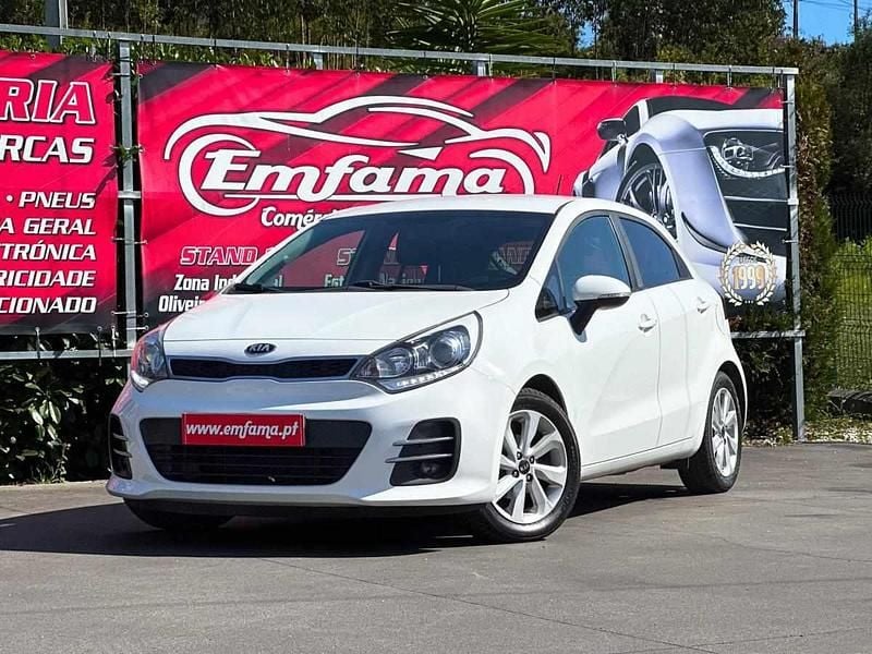 Branco Usado 2016 Kia Rio | € 7.950 (Preço justo) - Imagem 1/1