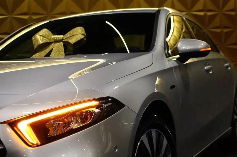 Usado Mercedes A250 Progressive 218 HP (160 kW) 2020 Prateado Sedan