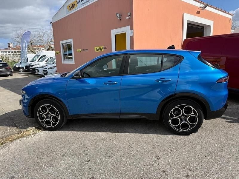 Usado Alfa Romeo Tonale Sprint 160 HP (117 kW) 2024 Azul SUV