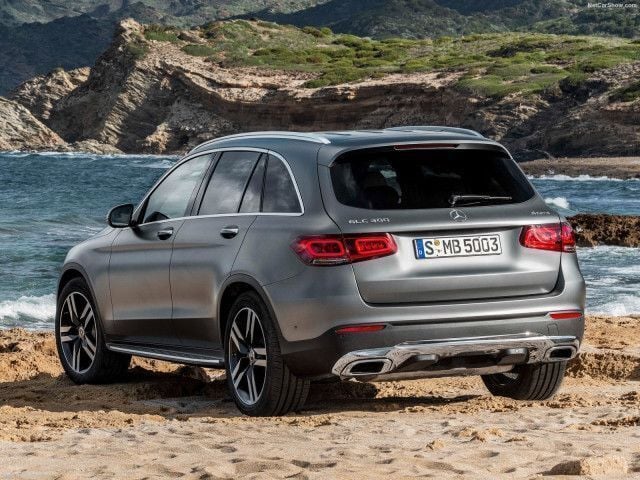 Usado Mercedes GLC300e 320 HP (235 kW) 2021 Cinzento SUV
