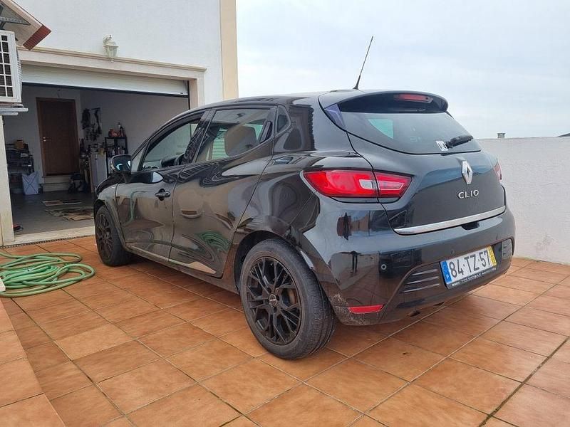 Usado 2017 Renault Clio IV Sedan | € 9.500 (Preço justo) - Imagem 1/4