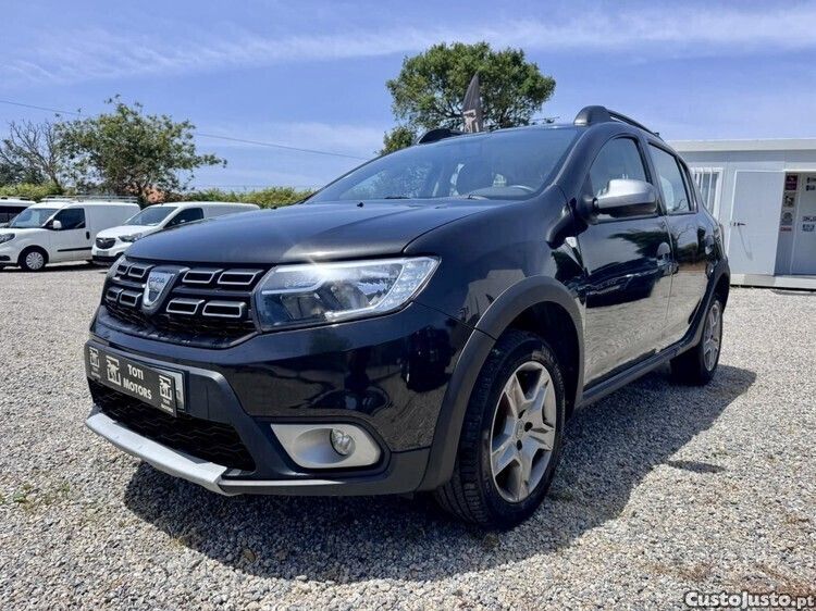 Preto Usado 2017 Dacia Sandero Stepway Citadino | € 11.500 (Preço elevado) - Imagem 1/1