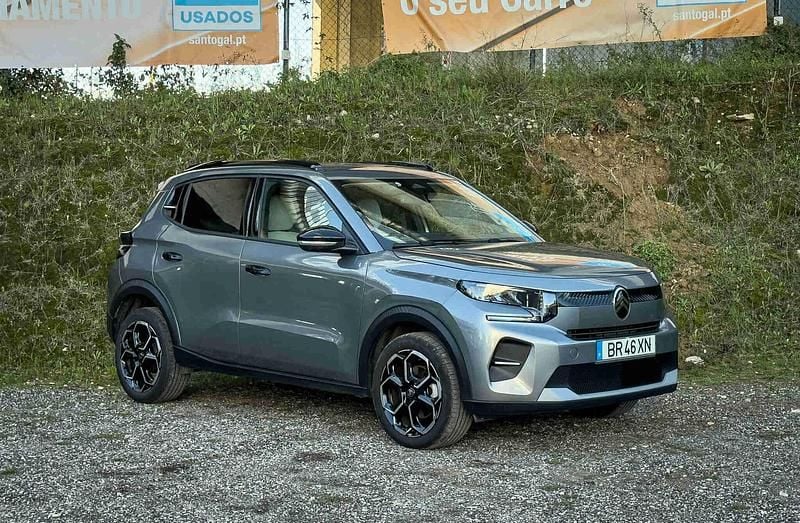 Cinzento Usado 2025 Citroën C3 Citadino | € 19.800 (Preço justo) - Imagem 1/4