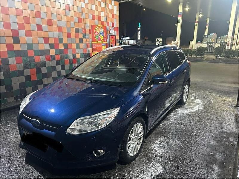 Usado Ford Focus 95 HP (69 kW) 2011 Sedan
