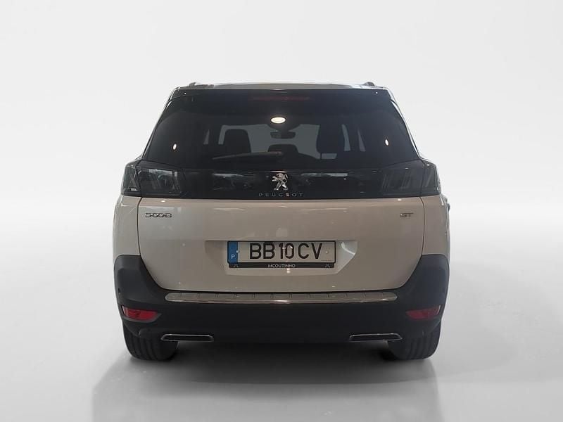 Usado Peugeot 5008 GT 130 HP (95 kW) 2023 Branco SUV