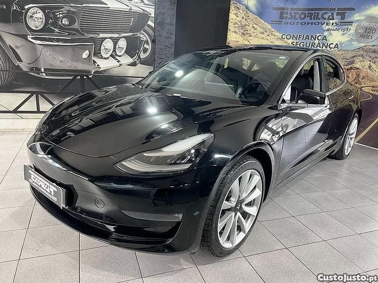 Preto Usado 2020 Tesla Model 3 Sedan | € 29.700 (Preço justo) - Imagem 1/1