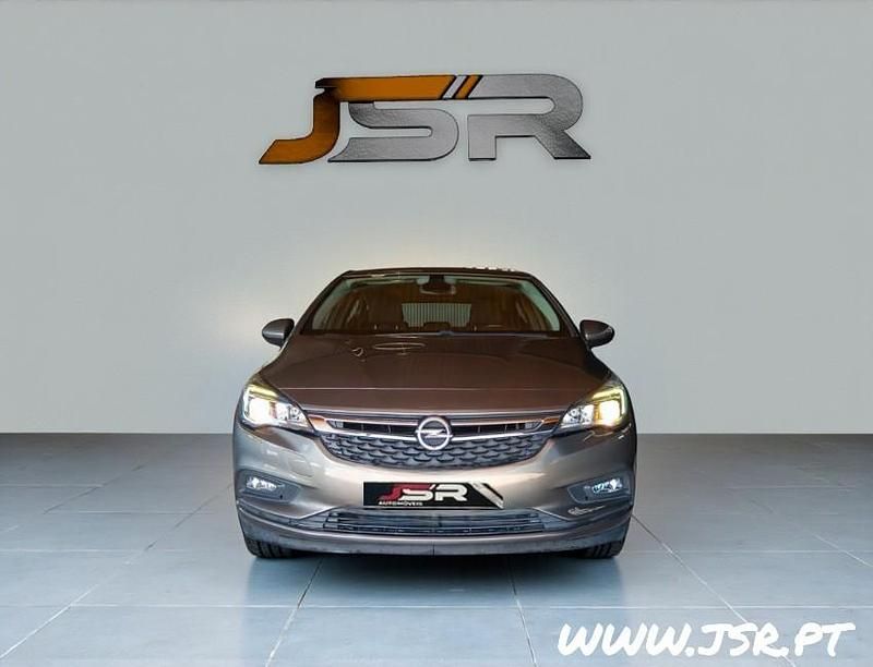 Usado Opel Astra Dynamic 110 HP (80 kW) 2019 Cinza