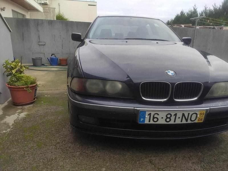 Azul Usado 1999 BMW 525 Carrinha | € 3.250 - Imagem 1/4