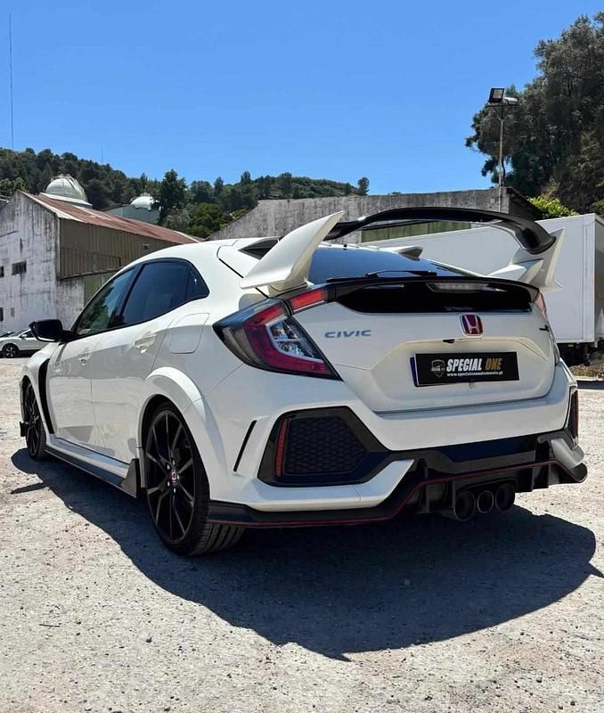 Usado Honda Civic 320 HP (235 kW) 2020 Branco
