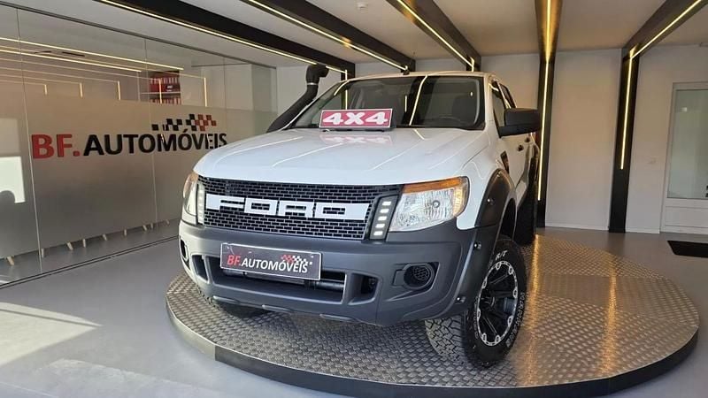 Branco Usado 2012 Ford Ranger Limited Pickup | € 24.900 - Imagem 1/4