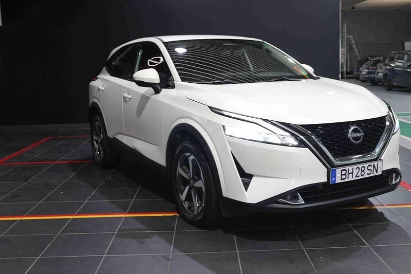 Branco Usado 2024 Nissan Qashqai N-Connecta SUV | € 29.990 (Preço justo) - Imagem 1/4